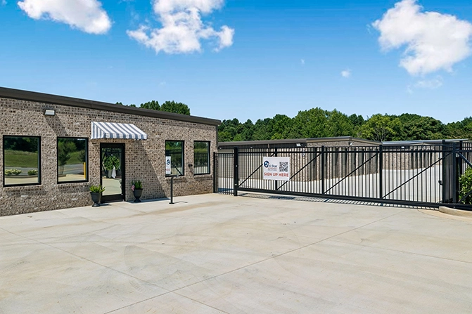 Climate-controlled storage options at Tri-Star Storage Solutions